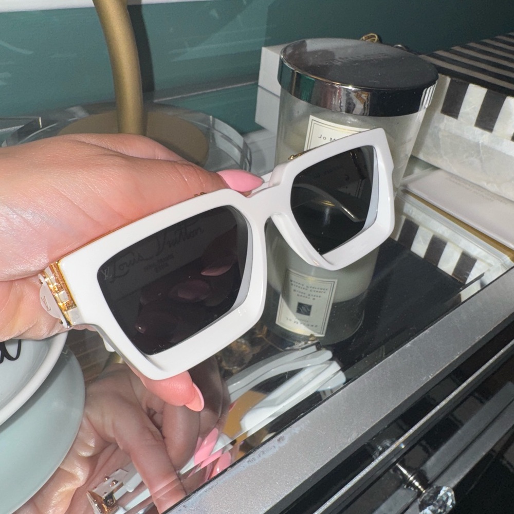 Louis Vuitton White 1.1 Millionaires Sunglasses - Picture 2 of 12